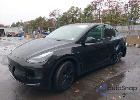 2025 Tesla Model Y Long Range Dual Motor Rear-Wheel Drive из США, поврежденный, VIN 7SAYGDED3SF246940